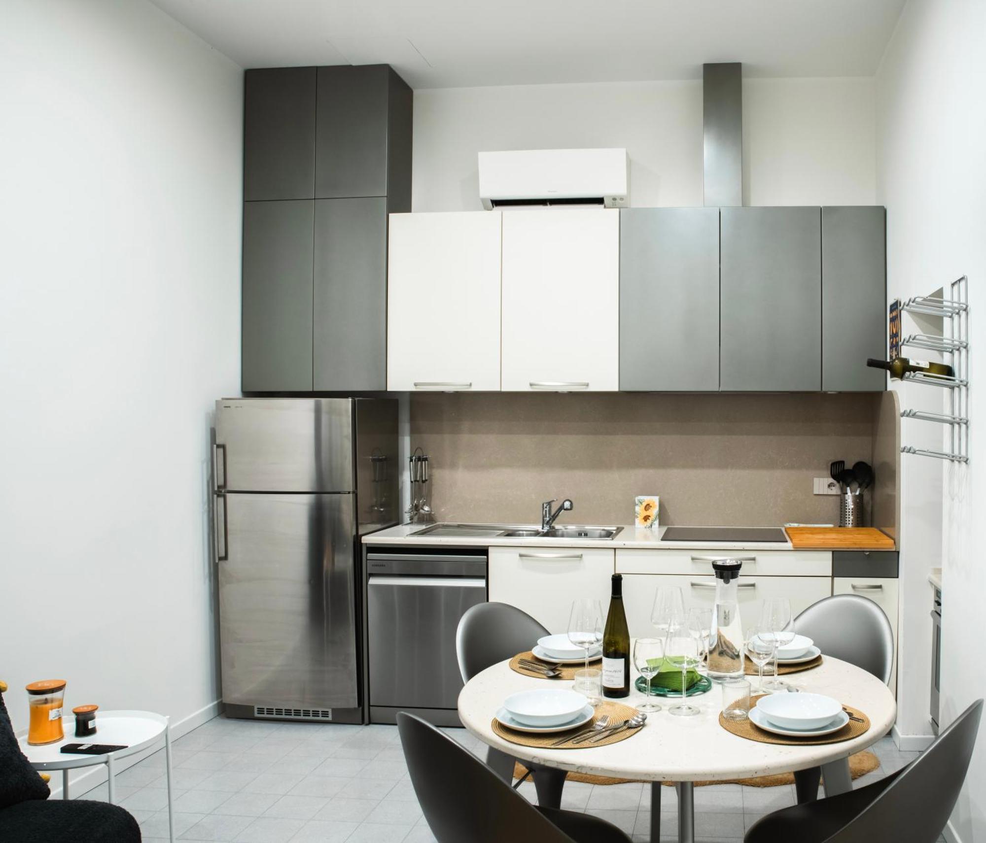 Modern * Milano
